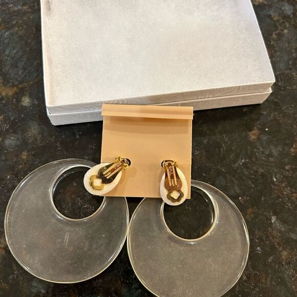 Women’s Kenneth Jay Lane couture clip on earrings - Picture 3 of 7